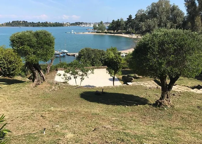 Marina Vista *